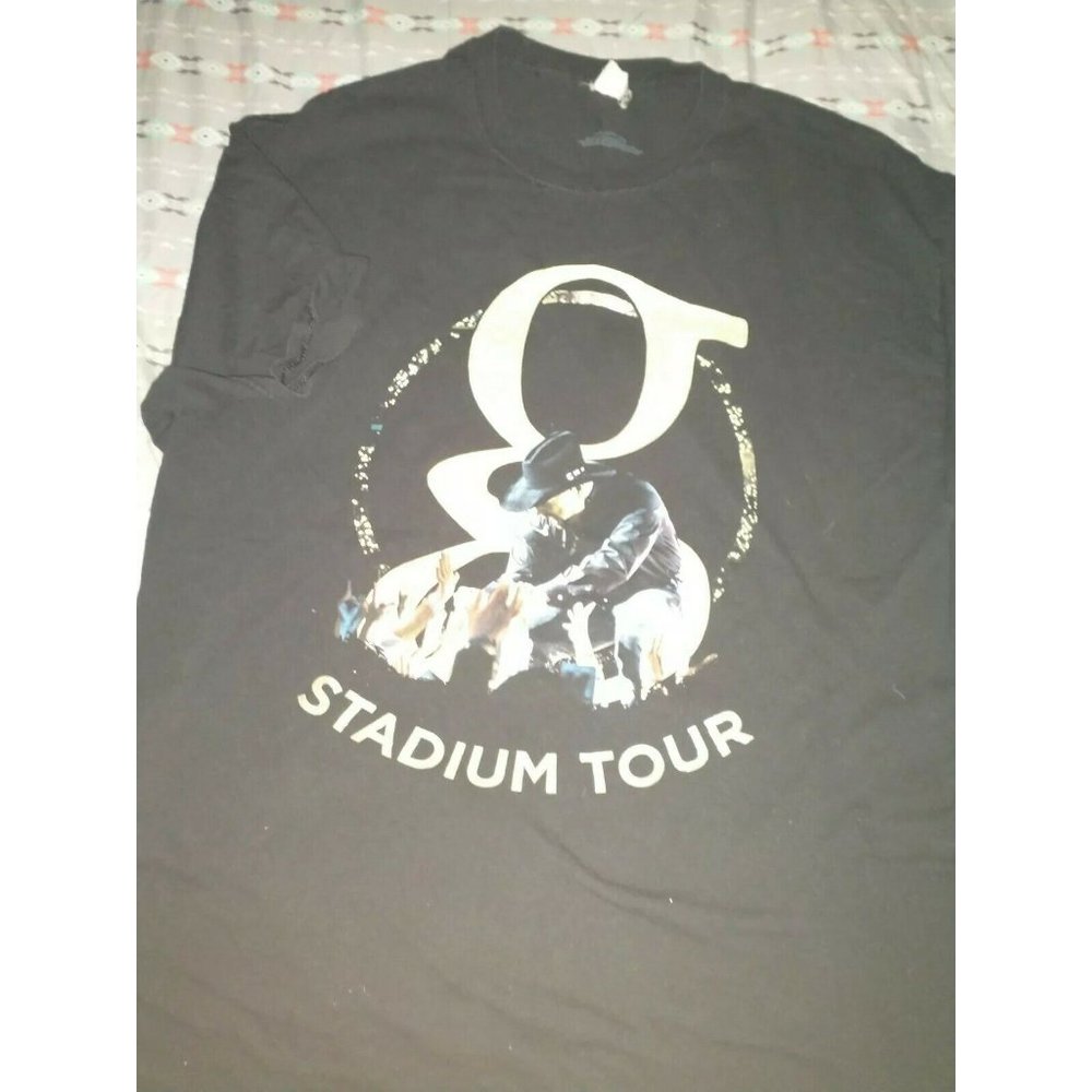 Garth Brooks 2019 Stadium Tour Dates On Back Black T-Shirt Men's xLarge
